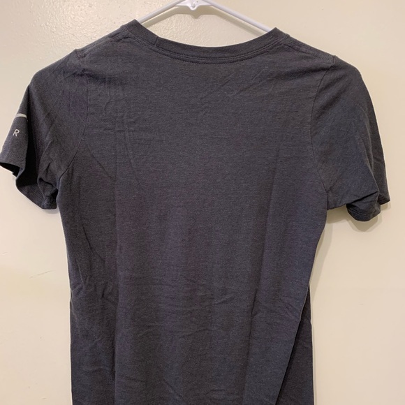 nike tshirt - Picture 4 of 4